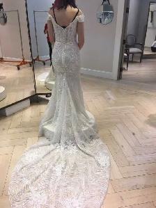 Wedding Dress Size 8 fits , Size 6 - Photo 2