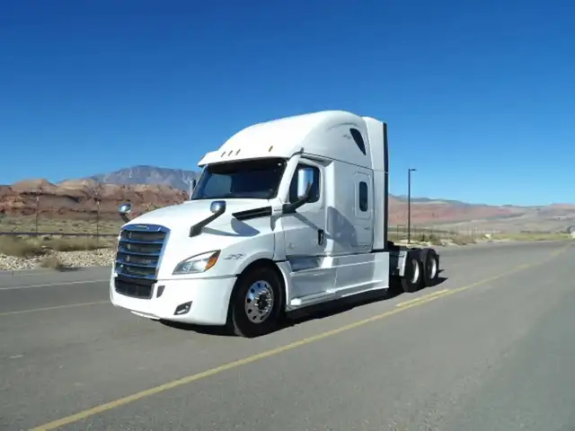 Hiring truck driver solo or team (BISON TRANSPORT)