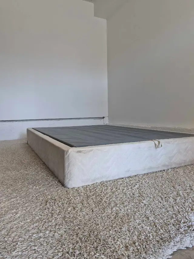 FREE DELIVERY Queen Size Bedframe with Hideaway Storage / Bed - Photo 5