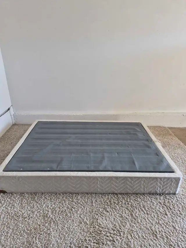 FREE DELIVERY Queen Size Bedframe with Hideaway Storage / Bed - Photo 6