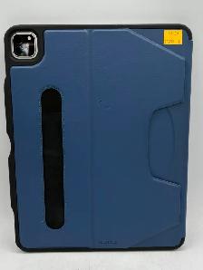 iPad Pro - 12.9' 6th Gen 2TB LTE / Includes Case & Charger - Photo 3