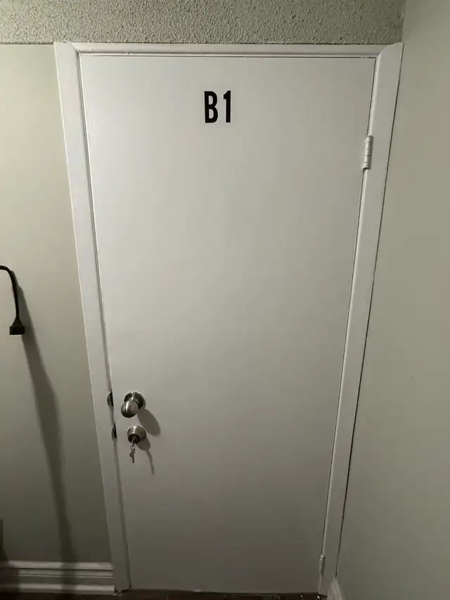 Bachelor Basement Apartment At Bayview/Major Mackenzie - Photo 5