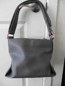 For Sale: Matt & Nat Purse - Photo 2