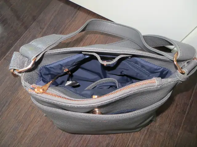 For Sale: Matt & Nat Purse - Photo 3