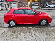 2012 Toyota Matrix - Photo 2