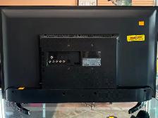 Samsung 32' Smart TV with Remote ( Model: un32m4500bf ) - Photo 2