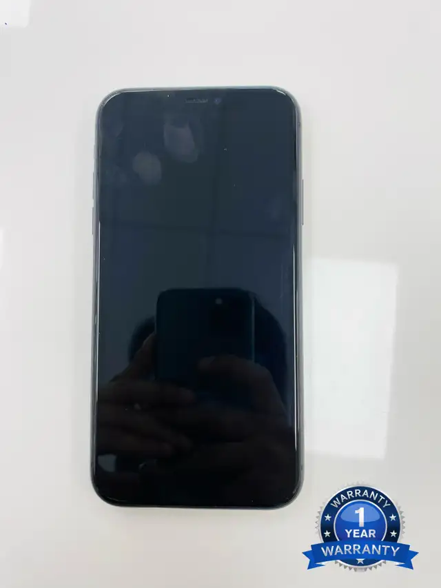 Unlocked iPhone 11 - (A Grade) in Cell Phones in Mississauga - Photo 3