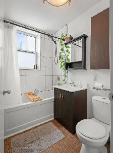 Beautifully Updated 2bdrm Condo close to all Major Conveniences! - Photo 8