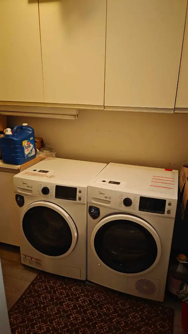 Room for Rent - move in ready - All in, Best Value - Photo 7