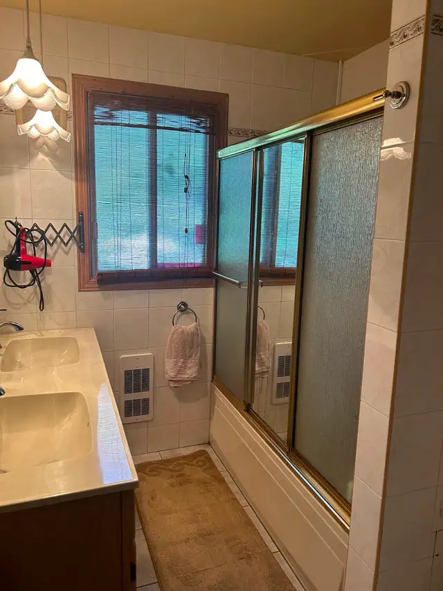 RDC 5 1/2 Anjou a louer - Photo 6