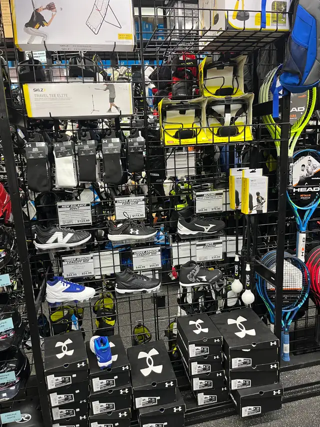 Baseball Softball Gloves, Bats, Helmets, Cleats and more - Photo 6