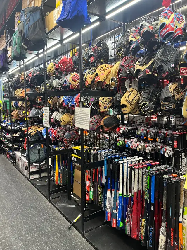 Baseball Softball Gloves, Bats, Helmets, Cleats and more - Photo 8