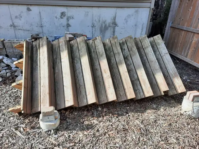 free stairs must go by tomorrow - Photo 2