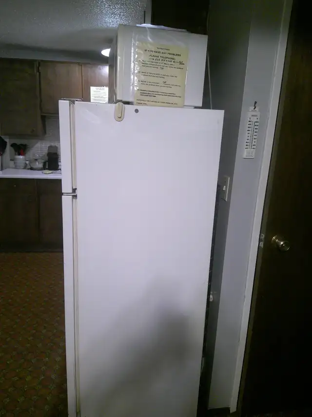 $825.00 FURNISHED BASEMENT SUITE BY WEST EDM. MALL - Photo 11