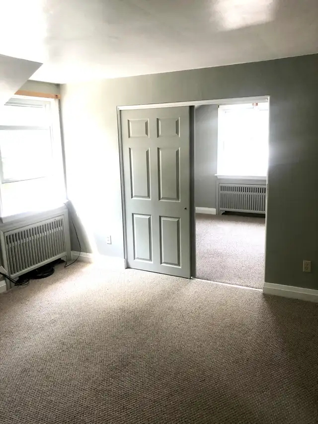 PORT COLBORNE – Quiet 2 Bedroom   Den Apartment - Photo 6