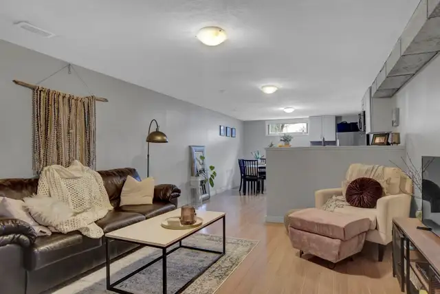 Bright, Recently Updated 2-BR Suite - Available Immediately - Photo 4