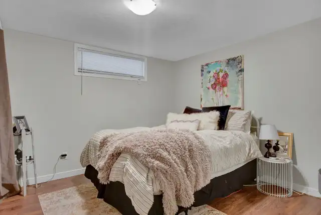 Bright, Recently Updated 2-BR Suite - Available Immediately - Photo 5