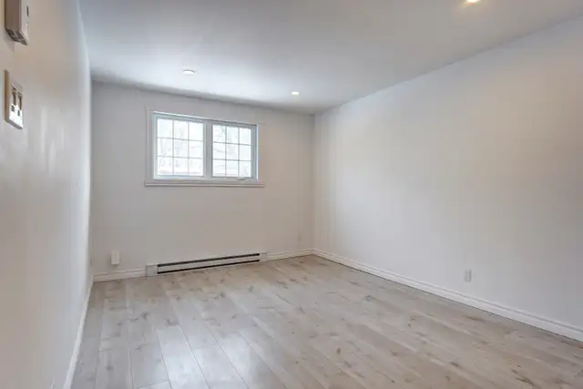 3 1/2 rénové à neuf St-Eustache - Libre maintenant - TOUT INCLUS - Photo 3