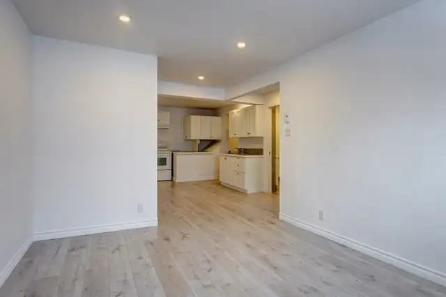 3 1/2 rénové à neuf St-Eustache - Libre maintenant - TOUT INCLUS - Photo 4