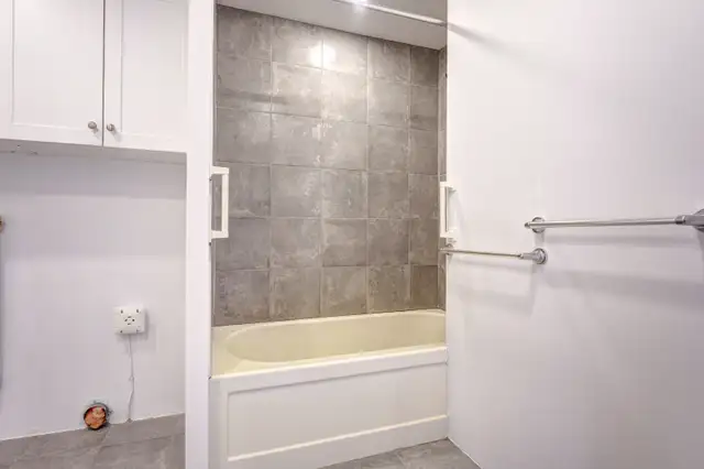 3 1/2 rénové à neuf St-Eustache - Libre maintenant - TOUT INCLUS - Photo 8