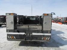 2017 Chevrolet Silverado 3500HD WT 4X4 WITH 12 FT FLAT DECK - Photo 4