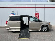2013 Dodge Grand Caravan SXT WHEELCHAIR ACCESSIBLE VAN-WARRANTY