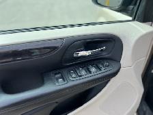 2013 Dodge Grand Caravan SXT WHEELCHAIR ACCESSIBLE VAN-WARRANTY - Photo 11