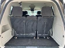 2013 Dodge Grand Caravan SXT WHEELCHAIR ACCESSIBLE VAN-WARRANTY - Photo 18
