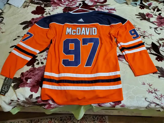 Connor McDavid Heritage Classic Authentic Jersey…New - Photo 3