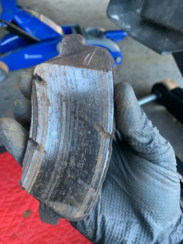 Mobile car mechanic/oil changes - Photo 2