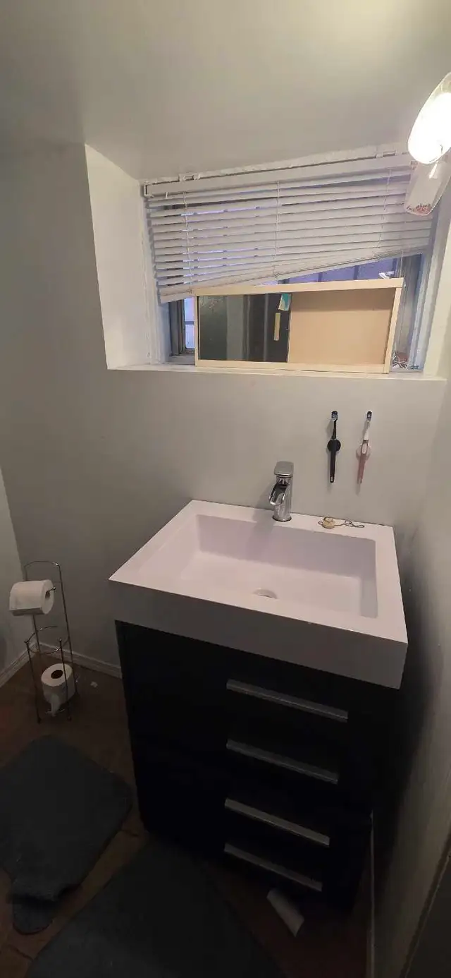 Basement bachelor apartment. - Photo 8