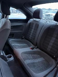 2012 Volkswagen Beetle Sport - Photo 9