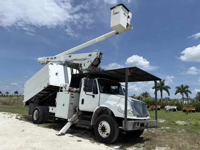 2018 International 4300 Altec LR760-E70 Bucket Truck