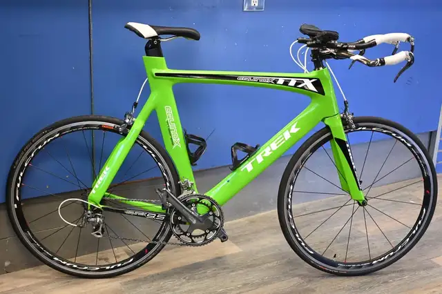 Trek Road Bike Equinox Tri Frame 26' Carbon Wheels 26.5' Aluminu