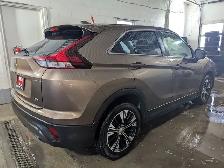 2022 Mitsubishi Eclipse Cross ES S-AWC GREAT GAS MILEAGE! - Photo 5
