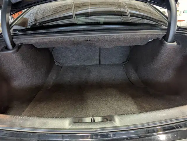 2017 Chrysler 300 TOURING WITH LEATHER/SUNROOF! - Photo 7