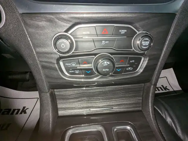 2017 Chrysler 300 TOURING WITH LEATHER/SUNROOF! - Photo 13