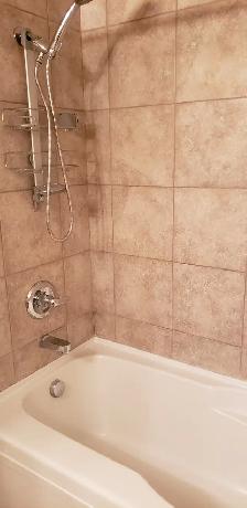 Okotoks Mesa 1 bdrm condo, heated parking, laundry, lake access - Photo 2