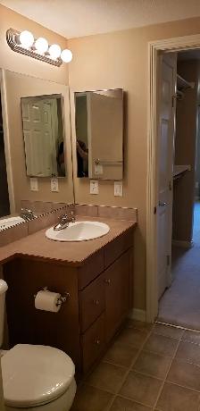 Okotoks Mesa 1 bdrm condo, heated parking, laundry, lake access - Photo 4