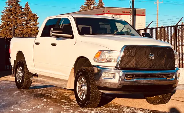 6.4L Dodge 3500 - Photo 5