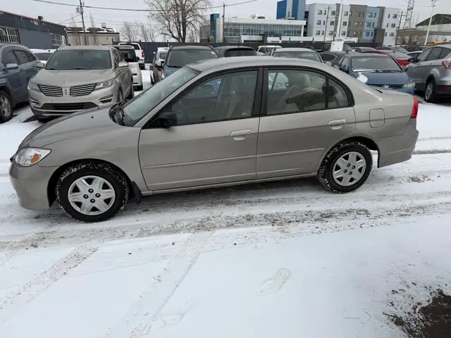 2005 Honda Civic Sdn SE - Photo 3