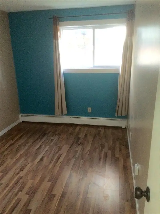 Very Nice Spacious Mainfloor 2BDRM Unit In Sweetgrass - Photo 6