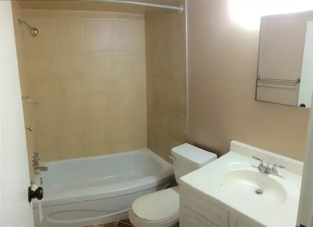 Very Nice Spacious Mainfloor 2BDRM Unit In Sweetgrass - Photo 9