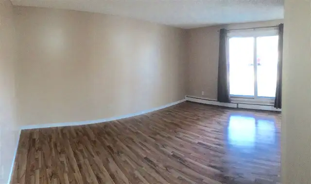 Very Nice Spacious Mainfloor 2BDRM Unit In Sweetgrass - Photo 10