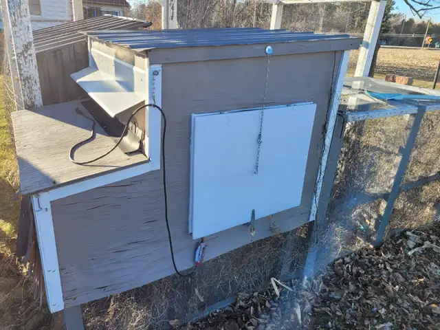 Chicken coup - Photo 2