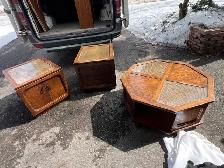 Free delivery used Vintage End Tables and Coffee Table Set - Photo 2