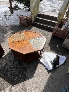 Free delivery used Vintage End Tables and Coffee Table Set - Photo 5