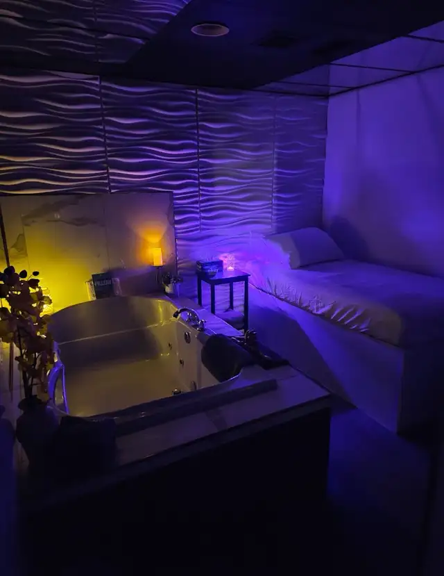 massage spa hiring - Photo 3