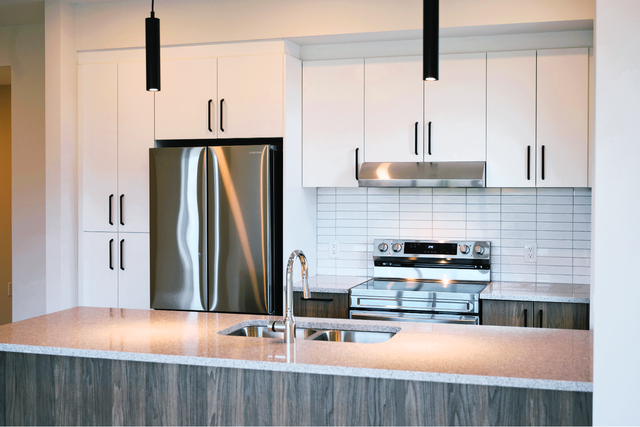 $1996 - 39 Front - 2 BEDROOM UNIT (ALL INCLUSIVE) - Photo 5