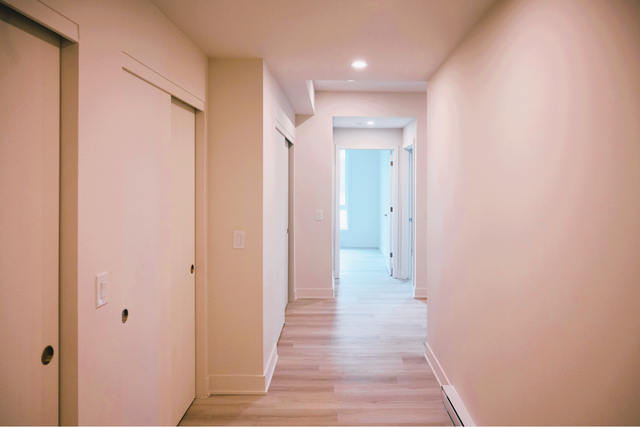 $1996 - 39 Front - 2 BEDROOM UNIT (ALL INCLUSIVE) - Photo 9